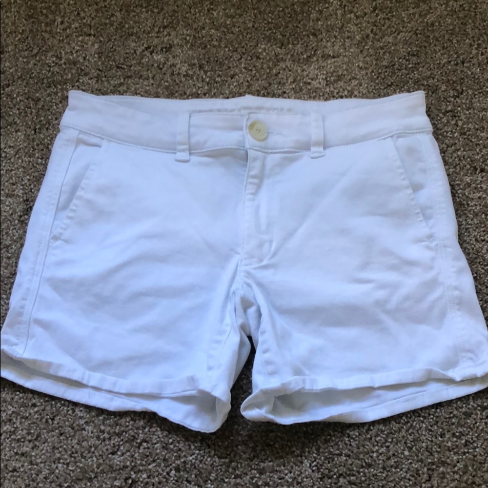 White midi American eagle shorts